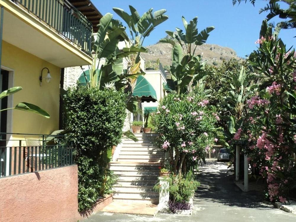 Hotel Baia Delle Sirene Taormina Kültér fotó