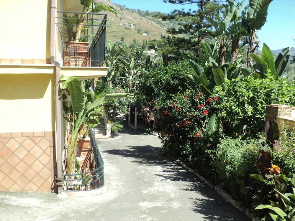 Hotel Baia Delle Sirene Taormina Kültér fotó
