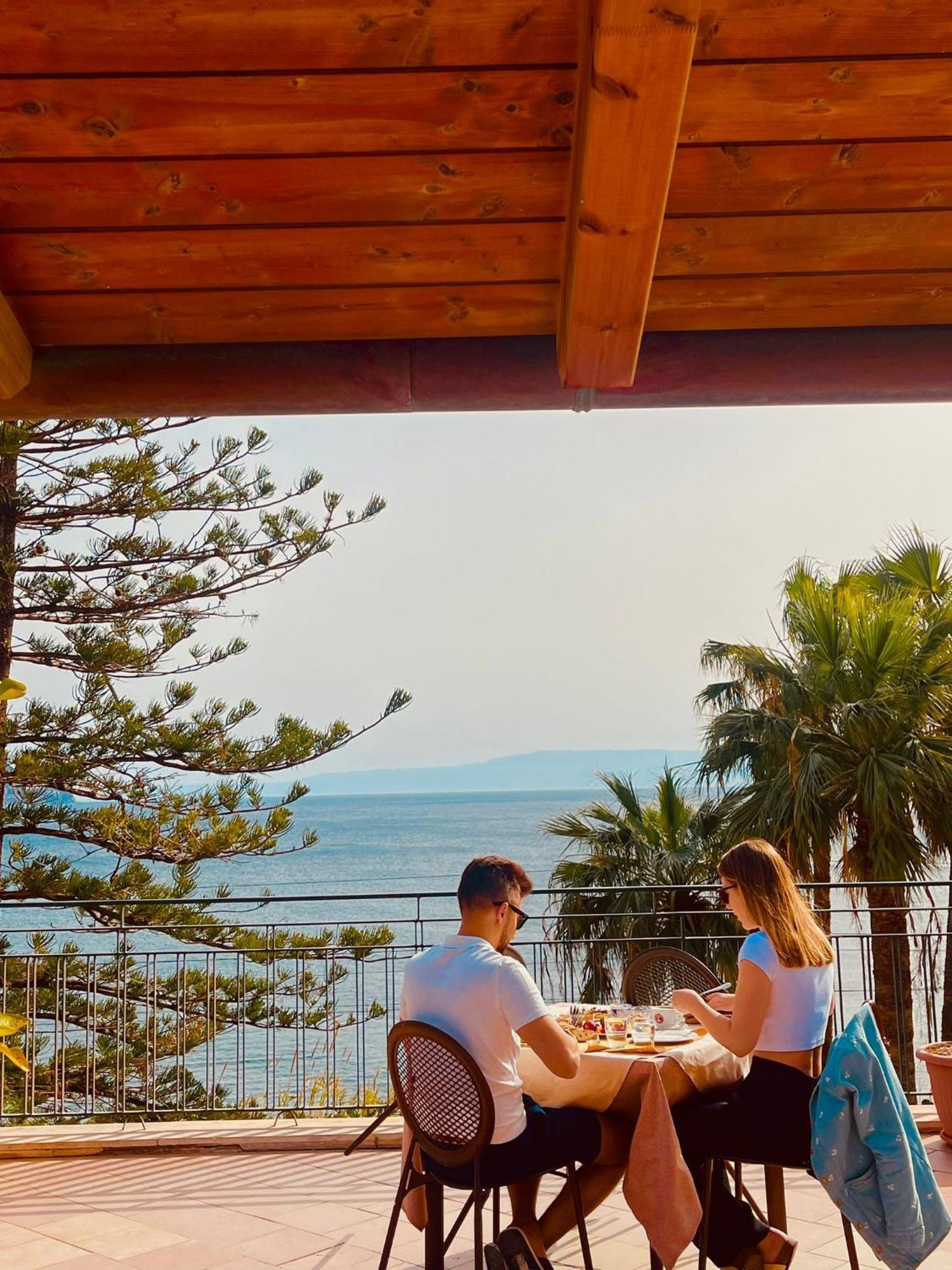 Hotel Baia Delle Sirene Taormina Kültér fotó