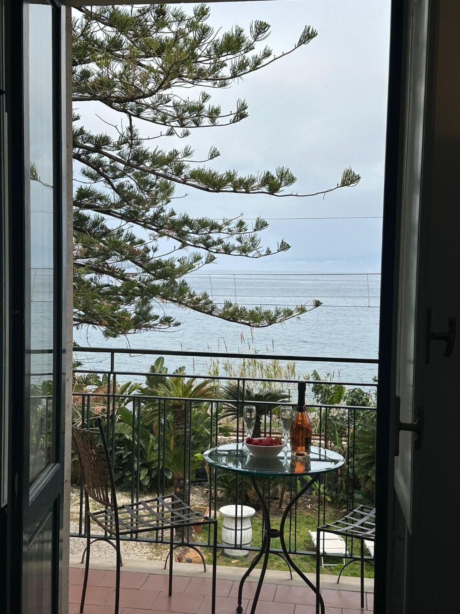 Hotel Baia Delle Sirene Taormina Kültér fotó