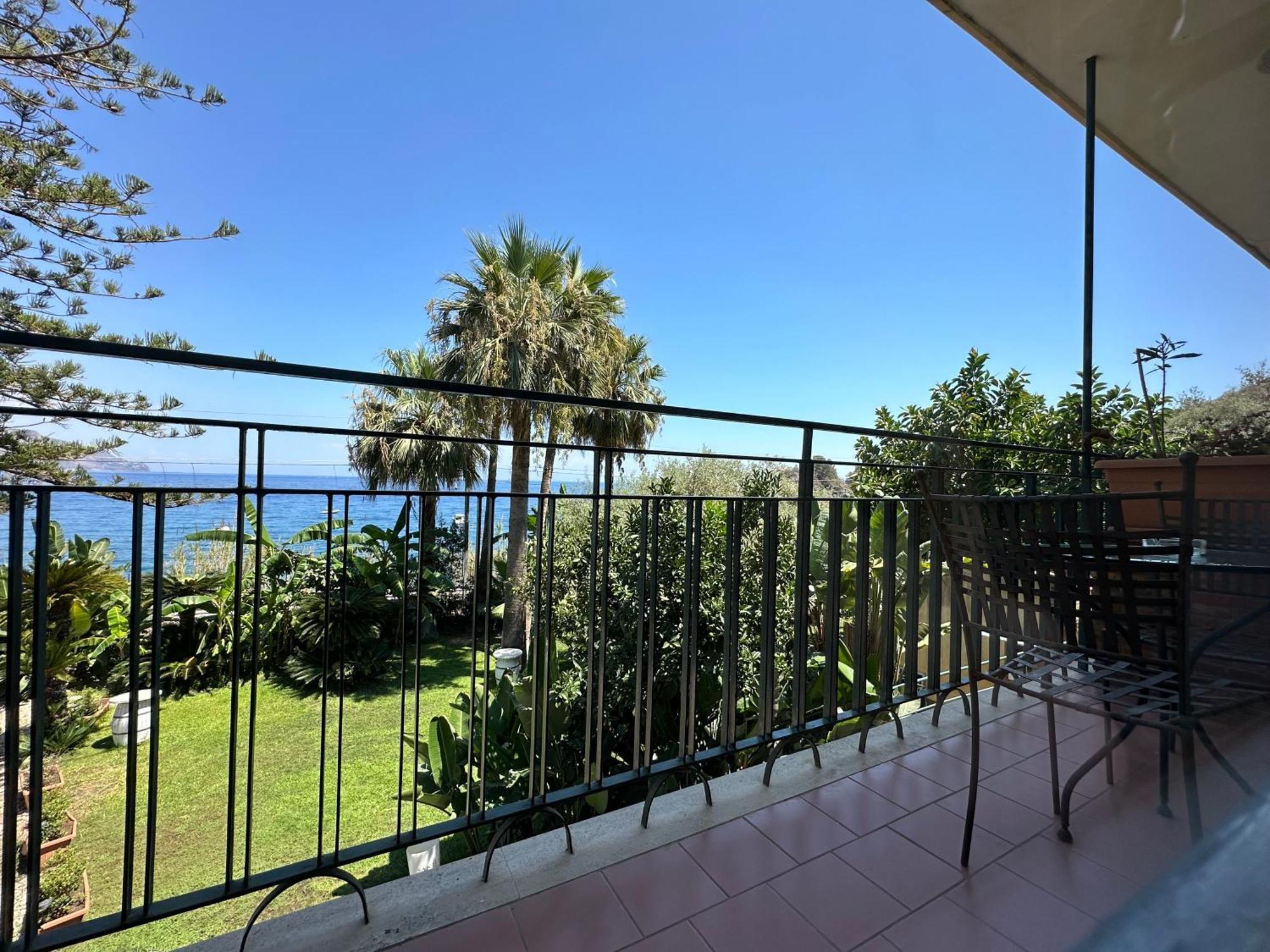 Hotel Baia Delle Sirene Taormina Kültér fotó
