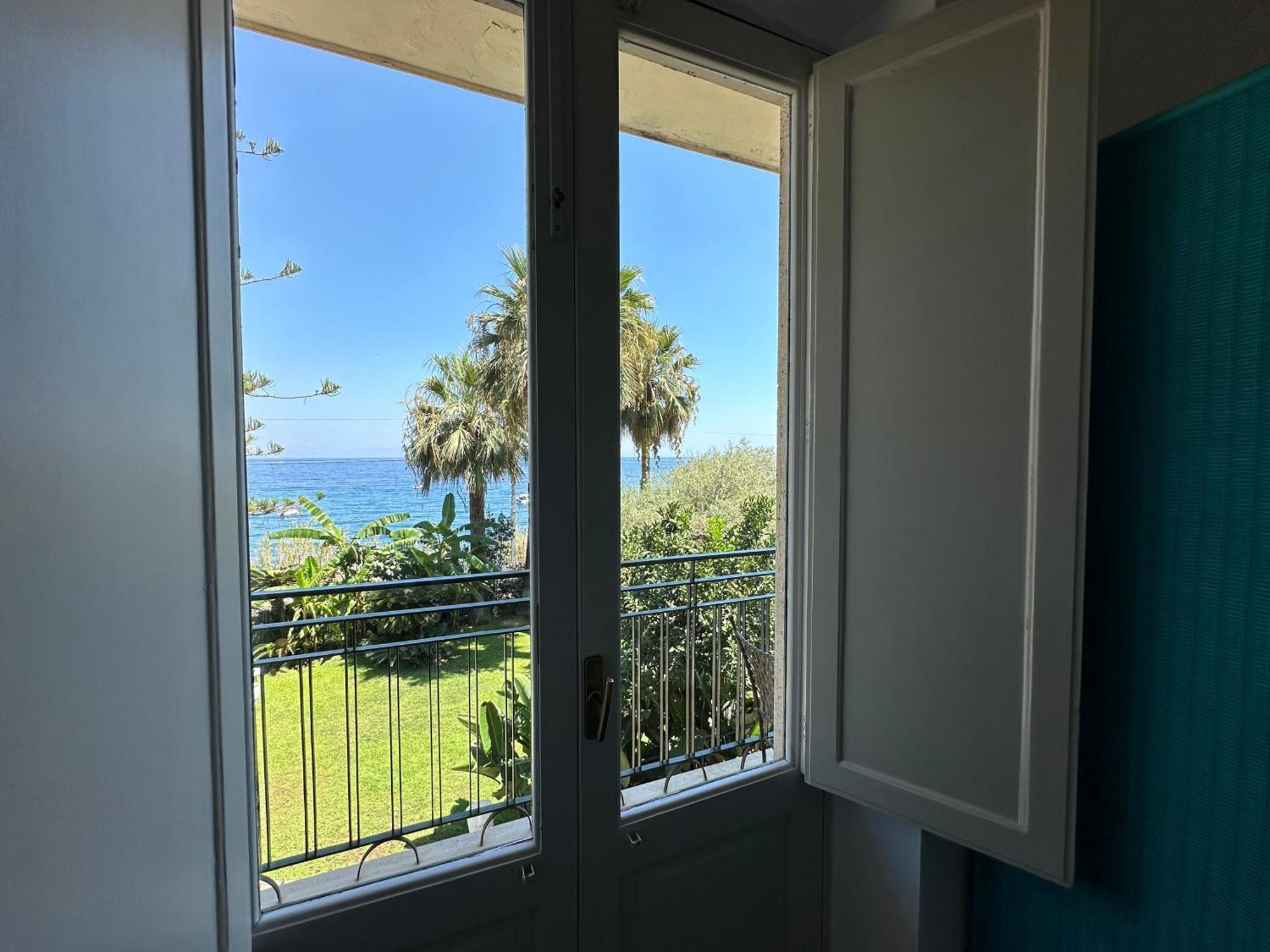 Hotel Baia Delle Sirene Taormina Kültér fotó