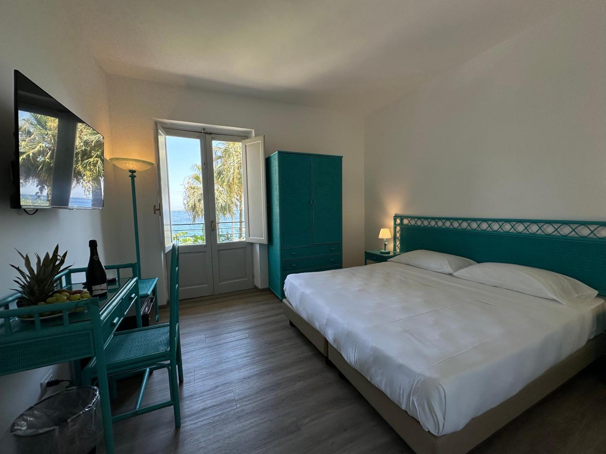 Hotel Baia Delle Sirene Taormina Kültér fotó