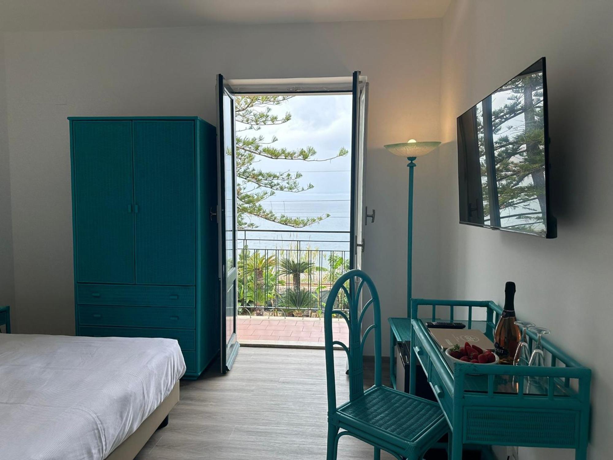 Hotel Baia Delle Sirene Taormina Kültér fotó